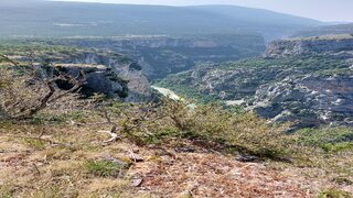 Buitenhof Reizen voor mensen met een verstandelijke beperking - Ondernemend - Actieve vakantie in de Verdon - klif Buitenhof Reizen voor mensen met een verstandelijke beperking - Ondernemend - Actieve vakantie in de Verdon - klif