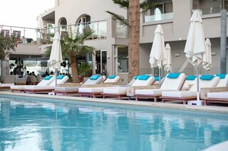 Buitenhof reizen voor mensen met een verstandelijke beperking- Glaros beach-zwembad