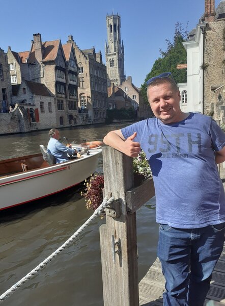 Buitenhof Reizen - Ondernemend - Belgische kust - begeleide groepsreizen voor mensen met een verstandelijke beperking - Reiziger langs het water