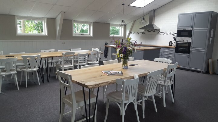 De Moerderij keuken - Buitenhof Reizen begeleide vakanties voor mensen met een verstandelijke beperking De Moerderij keuken - Buitenhof Reizen begeleide vakanties voor mensen met een verstandelijke beperking