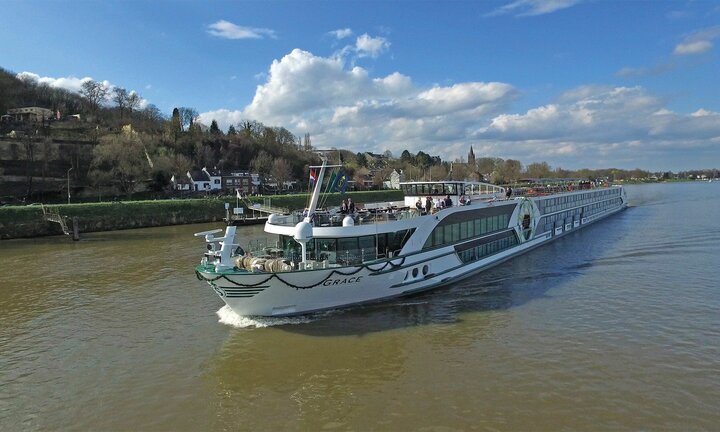 Buitenhof Reizen begeleide vakanties voor mensen met een verstandelijke beperking - © MS Dutch Grace cruiseschip Buitenhof Reizen begeleide vakanties voor mensen met een verstandelijke beperking - © MS Dutch Grace cruiseschip
