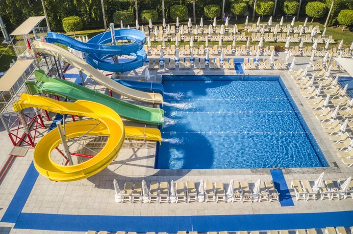 Buitenhof-reizen-voor-mensen-met-een-verstandelijke-beperking-Grand-Park-Lara-z-wembad Buitenhof-reizen-voor-mensen-met-een-verstandelijke-beperking-Grand-Park-Lara-z-wembad