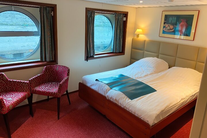 Buitenhof Reizen begeleide vakanties voor mensen met een verstandelijke beperking - © MS Dutch Grace - Voorbeeld hut Buitenhof Reizen begeleide vakanties voor mensen met een verstandelijke beperking - © MS Dutch Grace - Voorbeeld hut