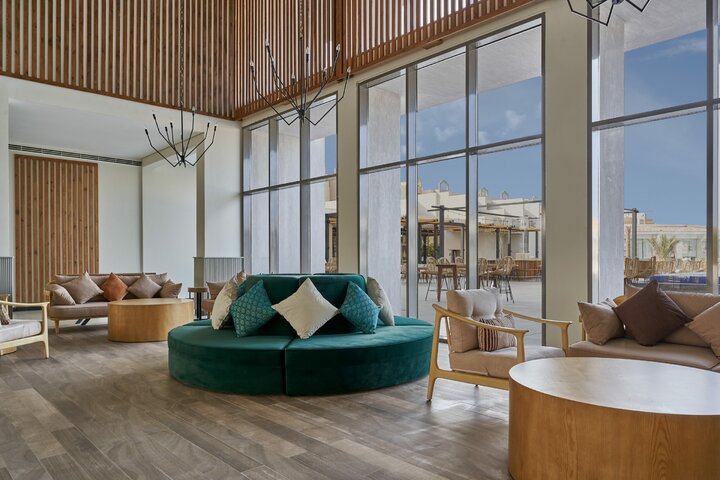 Lobby Sunny Beach Resort - Buitenhof Reizen begeleide vakanties voor mensen met een verstandelijke beperking Lobby Sunny Beach Resort - Buitenhof Reizen begeleide vakanties voor mensen met een verstandelijke beperking