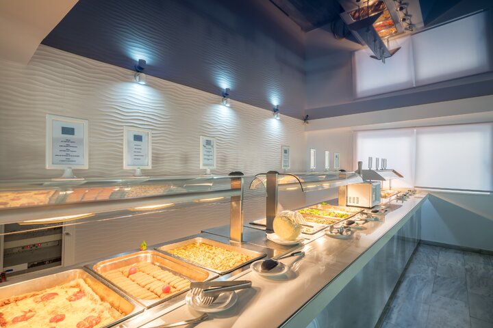 Buitenhof Reizen voor mensen met een verstandelijke beperking - Hotel Diana Palace - Buffet restaurant (1) Buitenhof Reizen voor mensen met een verstandelijke beperking - Hotel Diana Palace - Buffet restaurant (1)