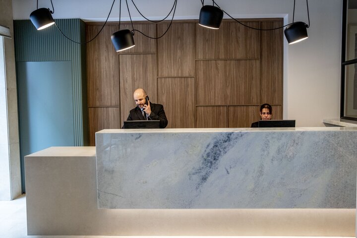 Buitenhof Reizen voor mensen met een verstandelijke beperking - Hotel Gravina - receptie