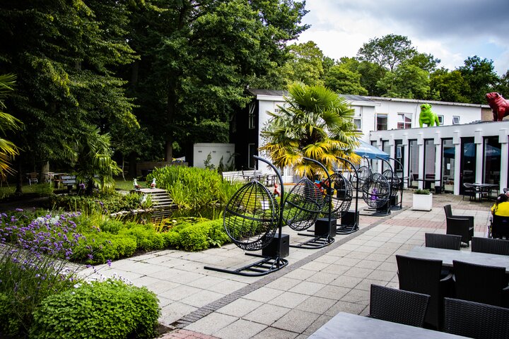 Buitenhof  Reizen voor mensen met een verstandelijke beperking-Elderschans-terras 