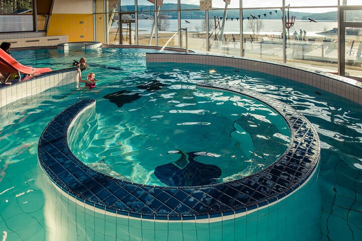 Buitenhof Reizen voor mensen met een verstandelijke beperking - Landal Marina Lipno - zwembad