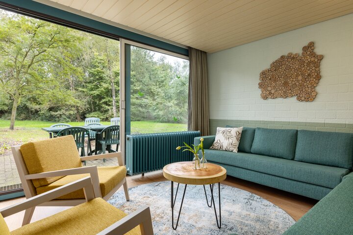 Buitenhof Reizen voor mensen met een verstandelijke beperking - Center Parcs Huttenheugte - woonkamer Buitenhof Reizen voor mensen met een verstandelijke beperking - Center Parcs Huttenheugte - woonkamer