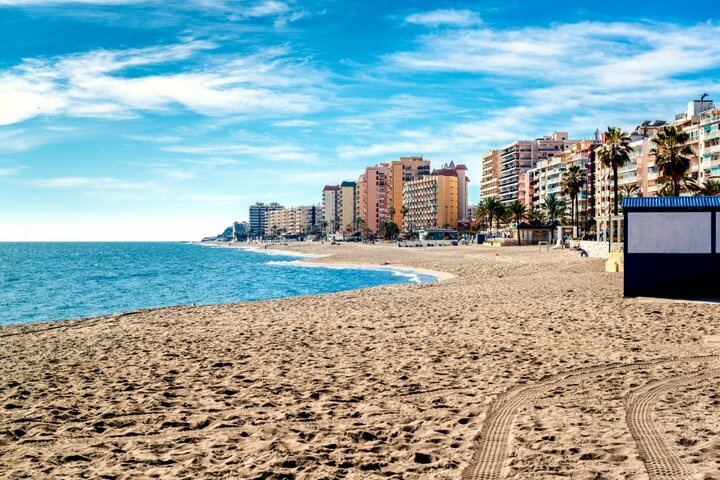 Fuengirola - strand - Buitenhof Reizen Begeleide Vakanties voor mensen met een verstandelijke beperking Fuengirola - strand - Buitenhof Reizen Begeleide Vakanties voor mensen met een verstandelijke beperking