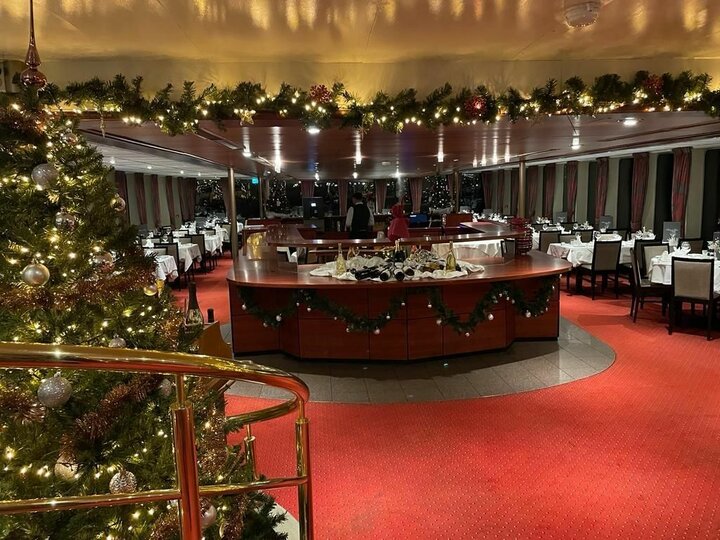 Buitenhof Reizen begeleide vakanties voor mensen met een verstandelijke beperking - © MS Dutch Grace - Restaurant Buitenhof Reizen begeleide vakanties voor mensen met een verstandelijke beperking - © MS Dutch Grace - Restaurant