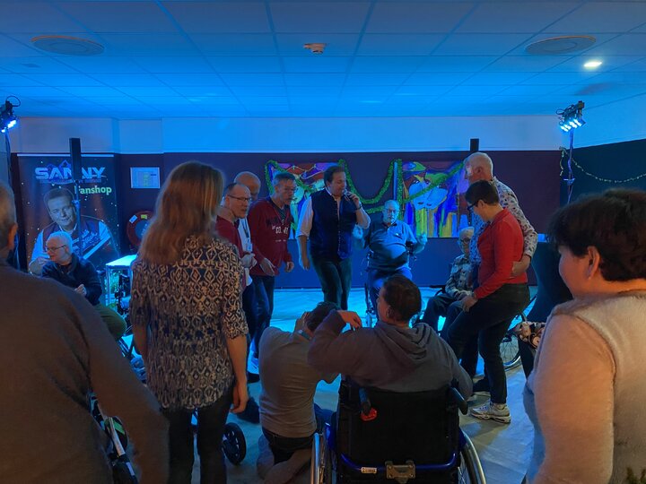 Parc Spelderholt muziekavond - Buitenhof Reizen begeleide vakanties voor mensen met een verstandelijke beperking Parc Spelderholt muziekavond - Buitenhof Reizen begeleide vakanties voor mensen met een verstandelijke beperking