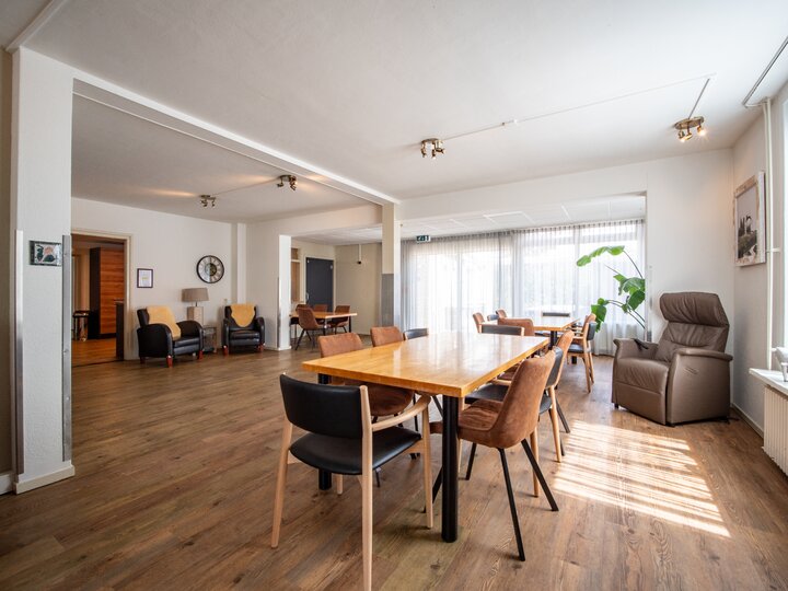 Buitenhof reizen -  Texel - Tesselhuus -woonkamer