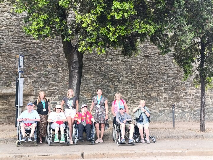 Buitenhof Reizen voor mensen met een verstandelijke beperling - Toscane - groepsfoto Buitenhof Reizen voor mensen met een verstandelijke beperling - Toscane - groepsfoto