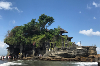 Buitenhof Reizen - Bali - begeleide vakanties voor mensen met een beperking - Tanah Lot Buitenhof Reizen - Bali - begeleide vakanties voor mensen met een beperking - Tanah Lot