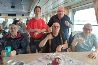 Buitenhof Reizen - Buitenhof Zomercruise - begeleide vakanties voor mensen met een beperking - Reizigers aan boord Buitenhof Reizen - Buitenhof Zomercruise - begeleide vakanties voor mensen met een beperking - Reizigers aan boord