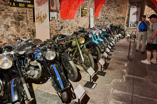 Buitenhof Reizen voor mensen met een verstandelijke beperking - Ondernemend - Bosrijk La Roche-en-Ardenne - Museum Spa Francochamps Buitenhof Reizen voor mensen met een verstandelijke beperking - Ondernemend - Bosrijk La Roche-en-Ardenne - Museum Spa Francochamps