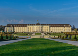 Buitenhof Reizen voor mensen met een verstandelijke beperking - Avontuurlijk - Porche en Mercedes - Museum Buitenhof Reizen voor mensen met een verstandelijke beperking - Avontuurlijk - Porche en Mercedes - Museum