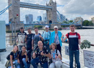 Buitenhof Reizen voor mensen met een verstandelijke beperking - Avontuurlijk - Londen en Cotswold - Groep reizigers voor brug Buitenhof Reizen voor mensen met een verstandelijke beperking - Avontuurlijk - Londen en Cotswold - Groep reizigers voor brug