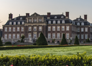 Buitenhof Reizen voor mensen met een verstandelijke beperking - Ondernemend 't Loo - Oldebroek - Paleis t loo Buitenhof Reizen voor mensen met een verstandelijke beperking - Ondernemend 't Loo - Oldebroek - Paleis t loo