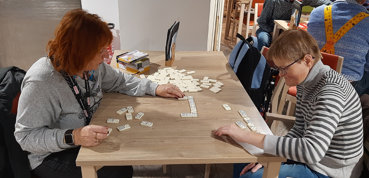 La Roche en Ardenne spelletjes - Buitenhof Reizen begeleide vakanties voor mensen met een verstandelijke beperking La Roche en Ardenne spelletjes - Buitenhof Reizen begeleide vakanties voor mensen met een verstandelijke beperking