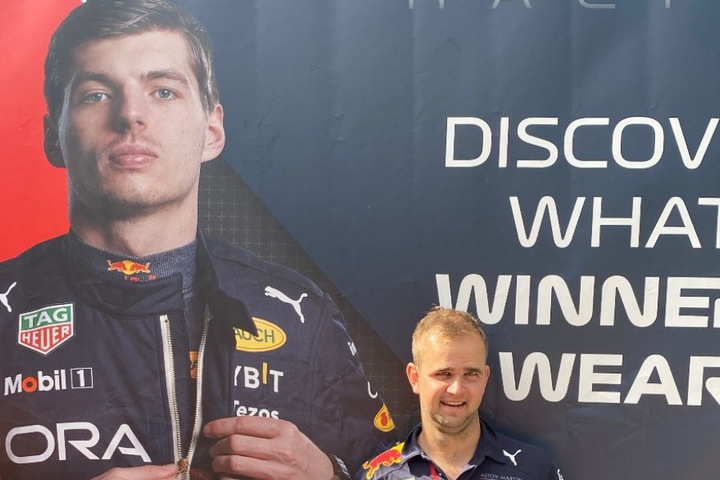 Buitenhof Reizen - Grand Prix Spa Francorchamps - begeleide vakanties voor mensen met een beperking - Max Verstappen Buitenhof Reizen - Grand Prix Spa Francorchamps - begeleide vakanties voor mensen met een beperking - Max Verstappen