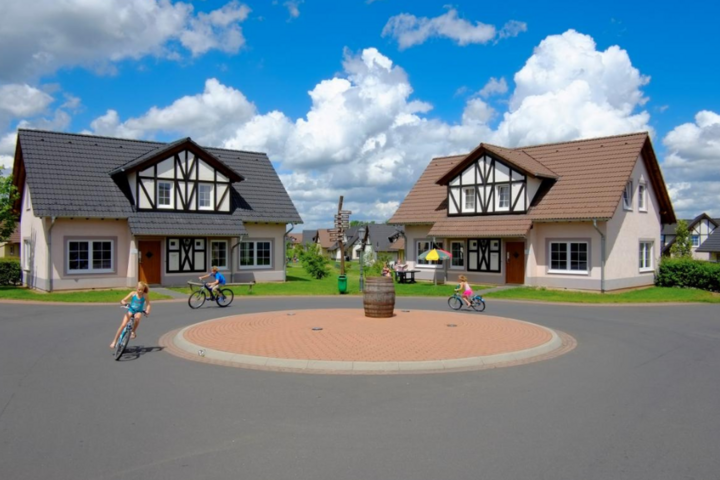 Buitenhof Reizen - Cochem - Begeleide vakanties voor mensen met een beperking - Roompot Ferienresort Cochem Buitenhof Reizen - Cochem - Begeleide vakanties voor mensen met een beperking - Roompot Ferienresort Cochem