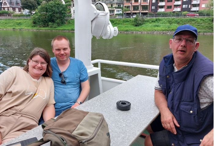 BBuitenhof Reizen - Cochem - Begeleide vakanties voor mensen met een beperking - Rondvaart over de Moezel BBuitenhof Reizen - Cochem - Begeleide vakanties voor mensen met een beperking - Rondvaart over de Moezel