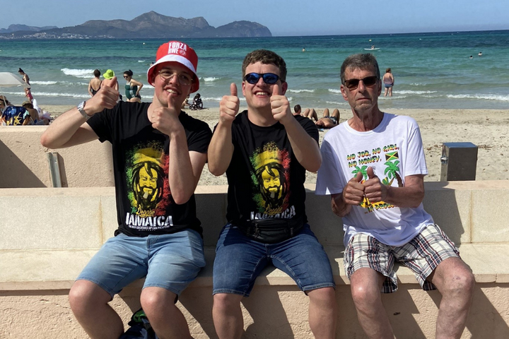 Mallorca- begeleide vakanties voor mensen met een beperking - genieten van de zon en strand Mallorca- begeleide vakanties voor mensen met een beperking - genieten van de zon en strand