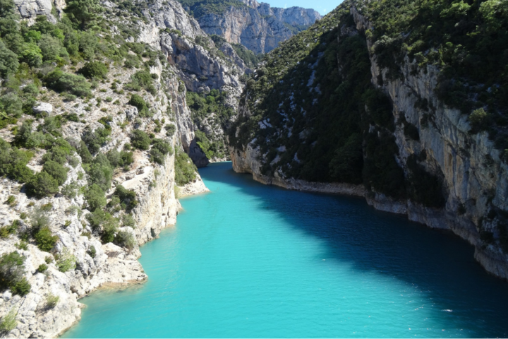 Buitenhof Reizen - Actieve vakantie in de Verdon - begeleide vakanties voor mensen met een beperking - Rivier door de Gorges du Verdon Buitenhof Reizen - Actieve vakantie in de Verdon - begeleide vakanties voor mensen met een beperking - Rivier door de Gorges du Verdon