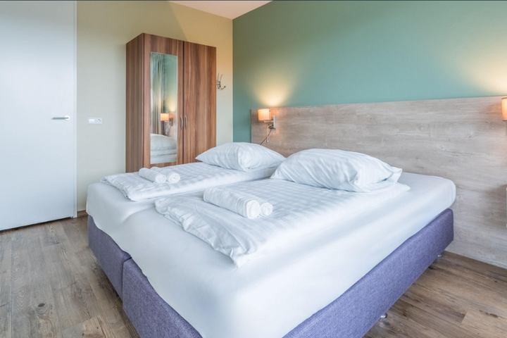 Buitenhof Reizen - Terschelling - begeleide vakanties voor mensen met een beperking - Landal West Terschelling slaapkamer Buitenhof Reizen - Terschelling - begeleide vakanties voor mensen met een beperking - Landal West Terschelling slaapkamer