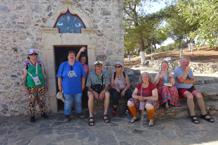 Buitenhof Reizen - Kreta - begeleide vakanties voor mensen met een beperking - Groepsfoto Buitenhof Reizen - Kreta - begeleide vakanties voor mensen met een beperking - Groepsfoto