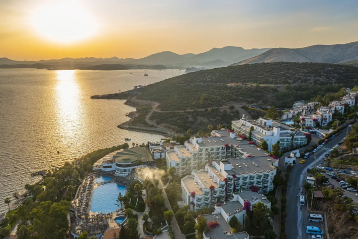 Buitenhof Reizen - Bodrum - begeleide vakanties voor mensen met een beperking - Holiday Resort Buitenhof Reizen - Bodrum - begeleide vakanties voor mensen met een beperking - Holiday Resort