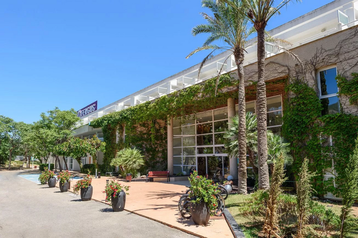 Buitenhof Reizen - Mallorca - begeleide vakanties voor mensen met een beperking - Fergus Club Palmanova Park Buitenhof Reizen - Mallorca - begeleide vakanties voor mensen met een beperking - Fergus Club Palmanova Park