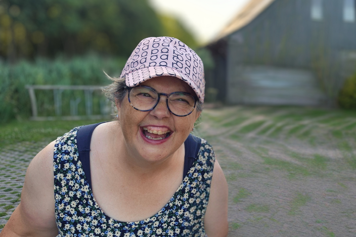 Buitenhof Reizen - Rustig Aan - Texel - begeleide groepsreizen voor mensen met een verstandelijke beperking - blije reiziger