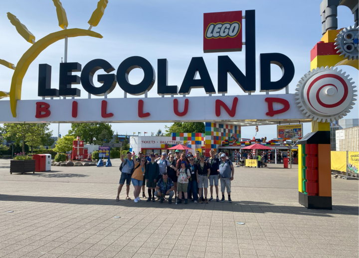 Buitenhof Reizen voor mensen met een verstandelijke beperking - Jongeren - Legoland en Vikingen - groepreizigers voor logo van legoland Buitenhof Reizen voor mensen met een verstandelijke beperking - Jongeren - Legoland en Vikingen - groepreizigers voor logo van legoland