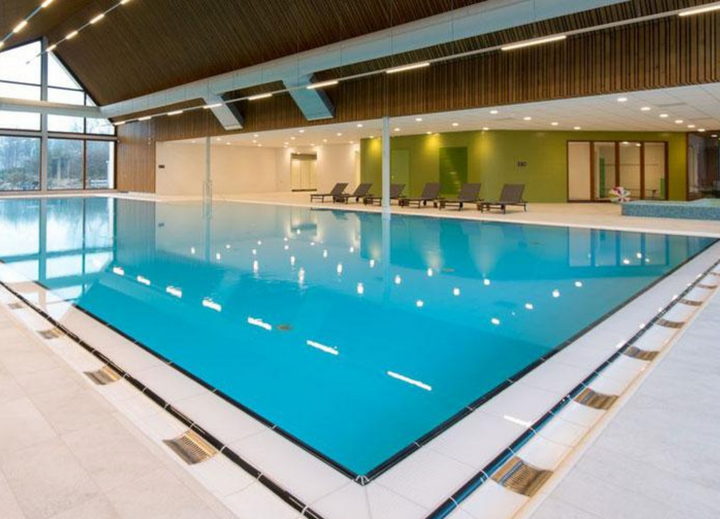 Buitenhof Reizen voor mensen met een verstandelijke beperking - Landal Reeuwijkse Plassen - zwembad Buitenhof Reizen voor mensen met een verstandelijke beperking - Landal Reeuwijkse Plassen - zwembad