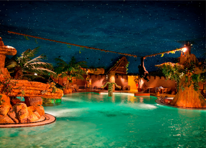 Buitenhof Reizen voor mensen met een verstandelijke beperking - Preston Palace - zwembad Buitenhof Reizen voor mensen met een verstandelijke beperking - Preston Palace - zwembad