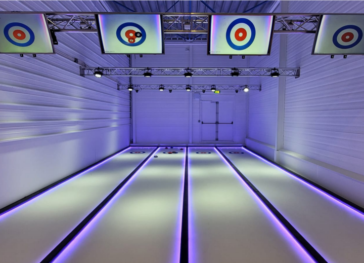 Buitenhof Reizen voor mensen met een verstandelijke beperking - de Bonte Wever - Curlingbaan Buitenhof Reizen voor mensen met een verstandelijke beperking - de Bonte Wever - Curlingbaan