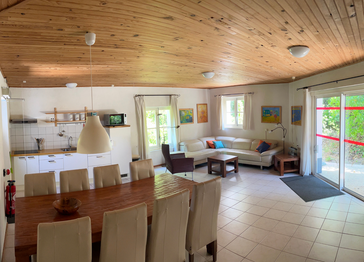 Buitenhof Reizen voor mensen met een verstandelijke beperking - 'L'Accolade - Woonkamer Buitenhof Reizen voor mensen met een verstandelijke beperking - 'L'Accolade - Woonkamer