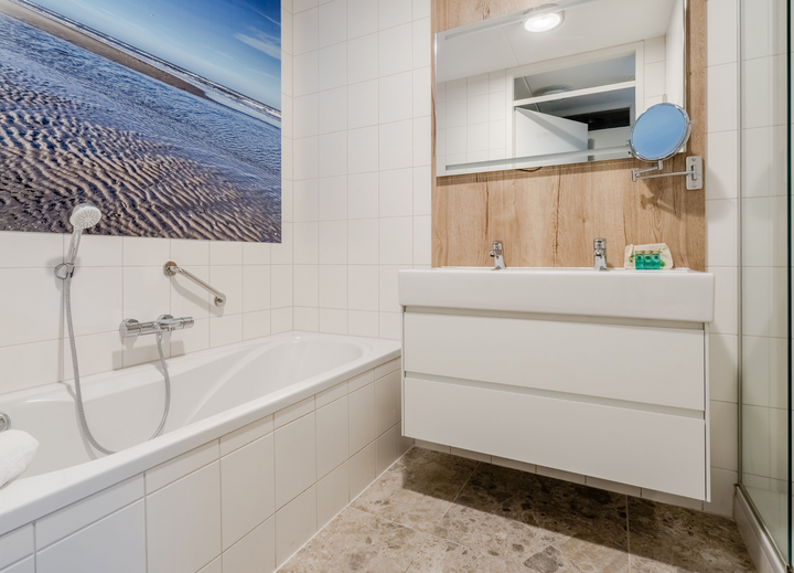 Buitenhof Reizen voor mensen met een verstandelijke beperking - Landal west Terschelling - badkamer