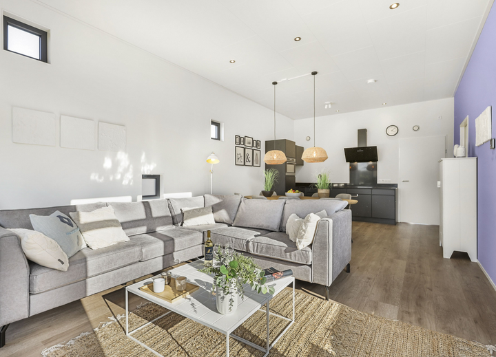 Buitenhof Reizen voor mensen met een verstandelijke beperking - Landal Vlinderhoeve - woonkamer Buitenhof Reizen voor mensen met een verstandelijke beperking - Landal Vlinderhoeve - woonkamer