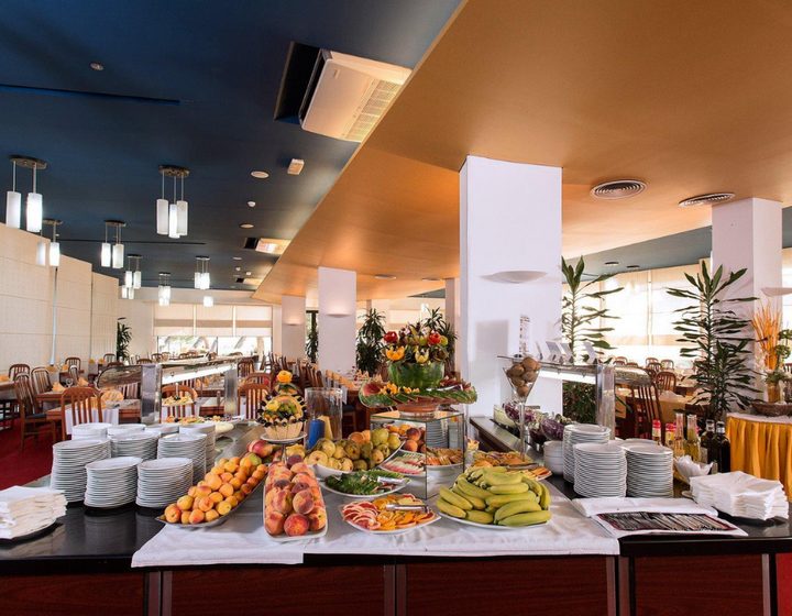 Buitenhof reizen voor mensen met een verstandelijke beperking - Iilrija Resort - restaurant Buitenhof reizen voor mensen met een verstandelijke beperking - Iilrija Resort - restaurant