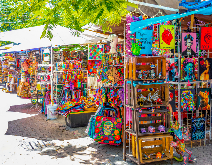 Buitenhof Reizen -Feesten op Ibiza- begeleide groepsreizen voor mensen met een verstandelijke beperking- Hippiemarkt