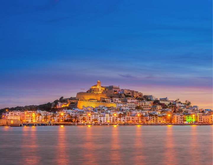 Buitenhof Reizen -Feesten op Ibiza- begeleide groepsreizen voor mensen met een verstandelijke beperking- Ibiza stad